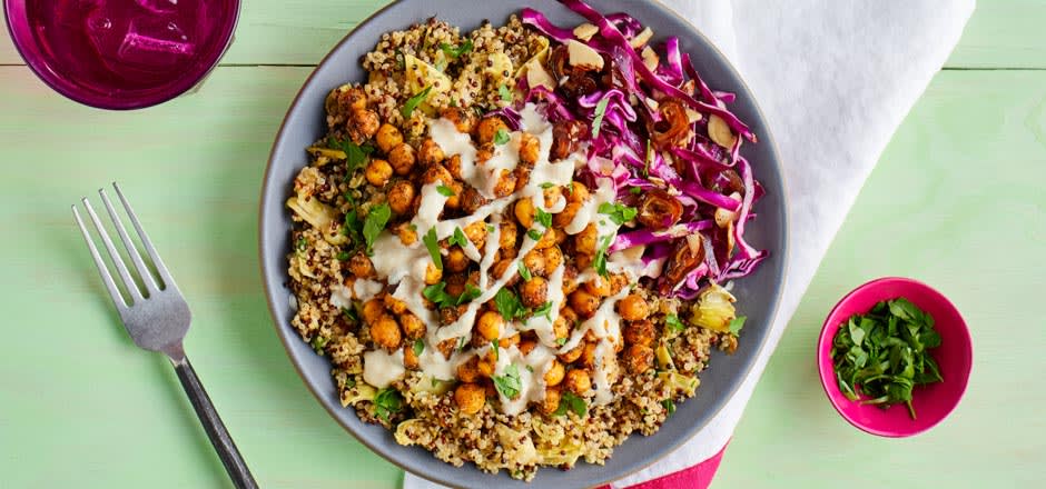 QUINOA “TABBOULEH” WITH TAHINI SAUCE: a vegan meal from Green Chef.